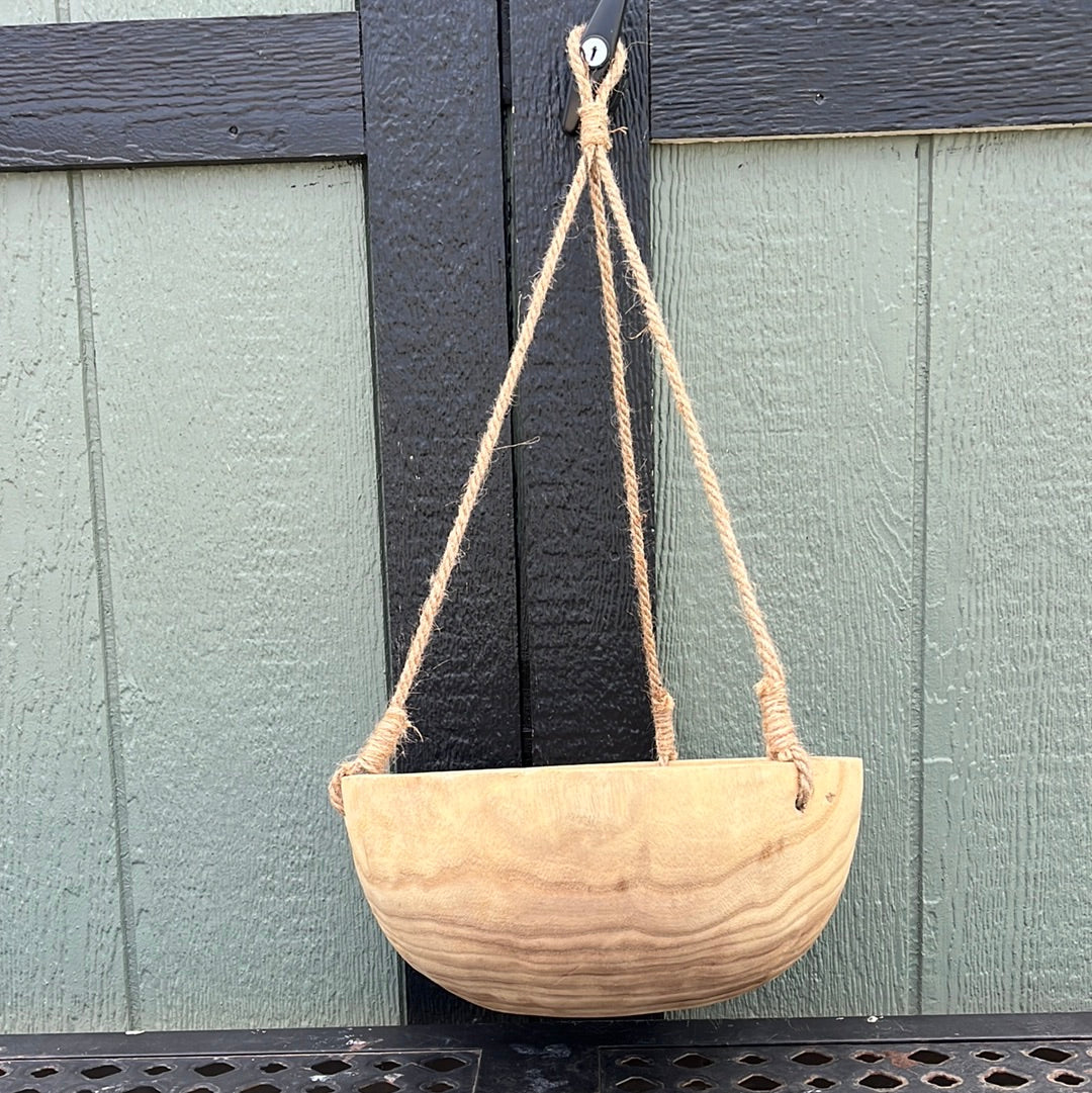 CARVING ROUND HANGING POT